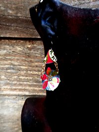 Big bold boho retro daisy recycled tin dangle earrings