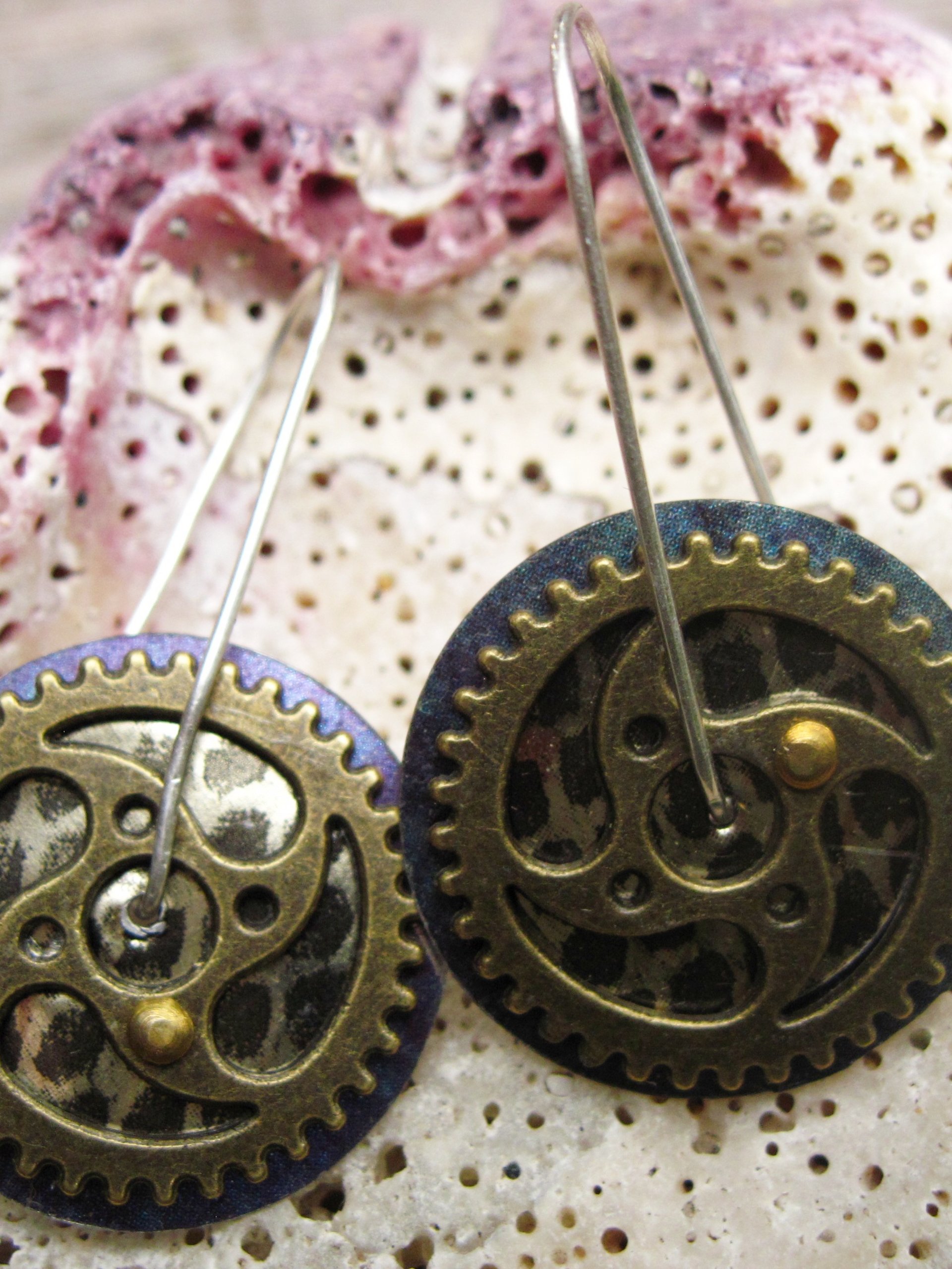 Steampunk gear tin earrings